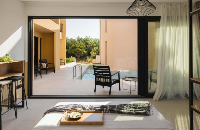 Marea Suites