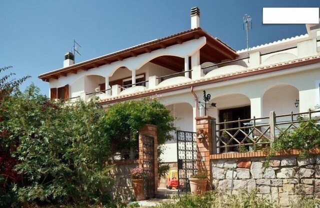 Villa Margine Rosso con jardín a 220 metros de la playa de Poetto