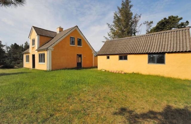 "Margrethe" - 1.1km from the sea by Interhome
