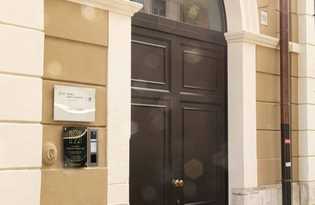MARI Luxury Rooms and Suites