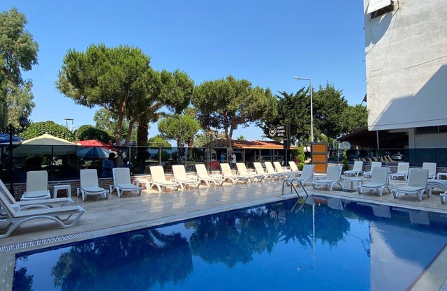 Mari Pembe Otel