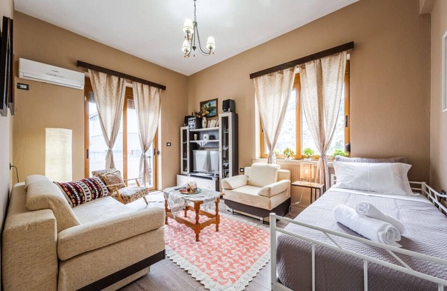 Maria's Apartment by PikHost