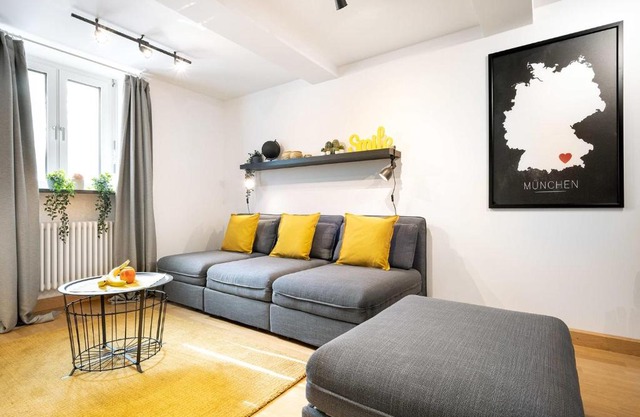MARIENPLATZ Apartment 2 bedrooms living room kitchen
