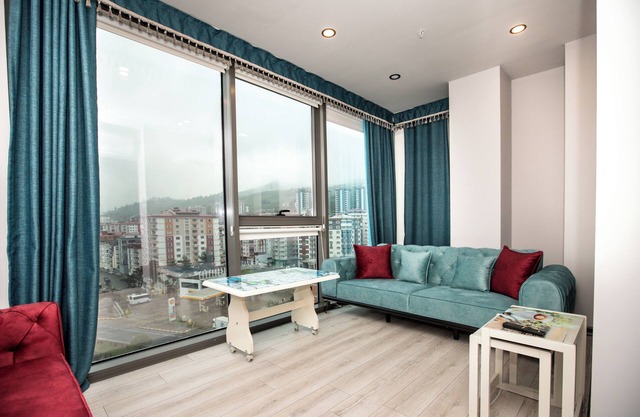 Marina Green Suit Hotel