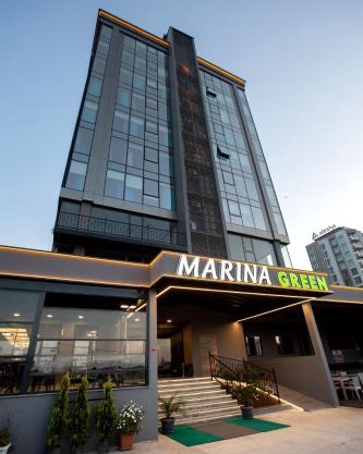 Marina Green Suite & Residence
