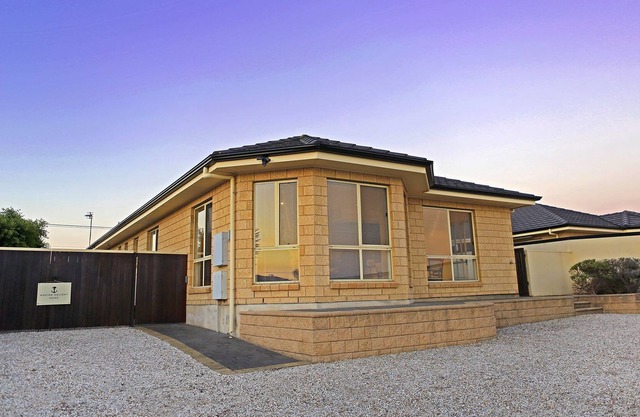 Marina Holiday Home - Port Lincoln South Australia - "Tu hogar lejos de casa"