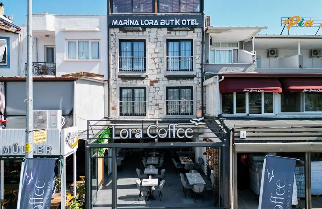 Marina Lora Butik Otel Sığacık