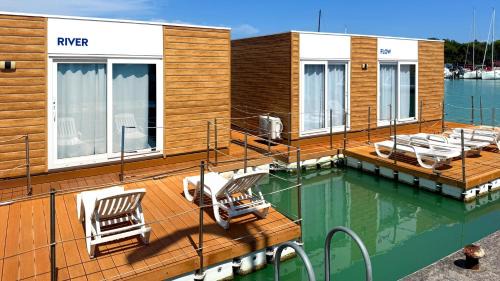 Marina Uno Floating Resort