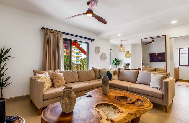 Marina Vallarta apt with golf course view & on-site pool - near beach/shops