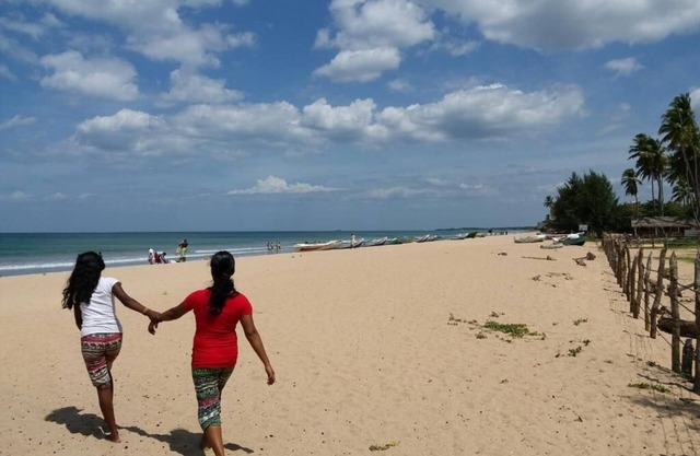 Marine Tourist Beach Guest House Negombo Beach