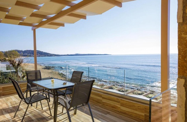 Maritinas Apartment Sea View - Happy Rentals