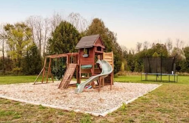 Markdale Farmhouse Retreat Lower 2 Bed