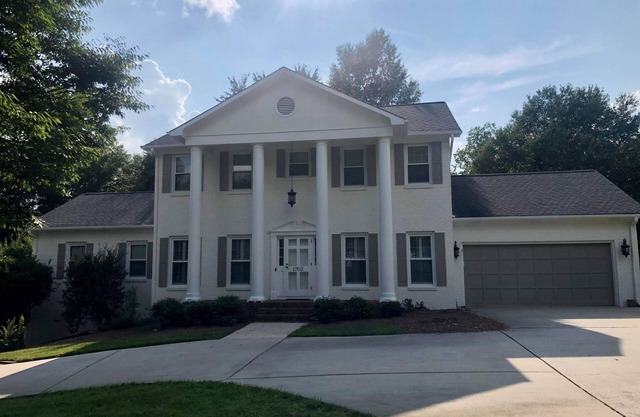 Market Rental - Great Location