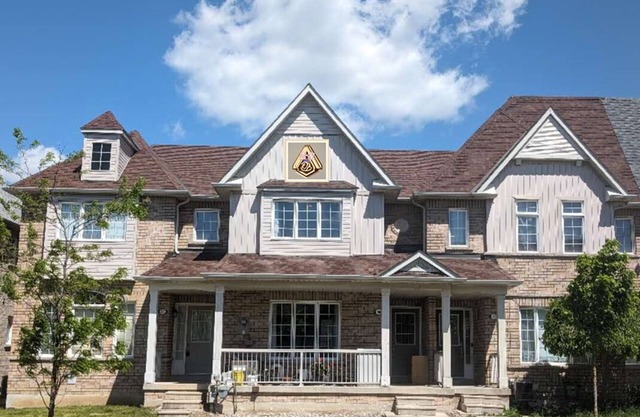 Markham 3-bedroom basement, first floor, kitchen, parking space monthly rent