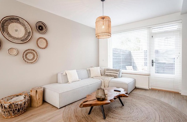 Marley’s Beachhouse - Luxury Apartment with garden