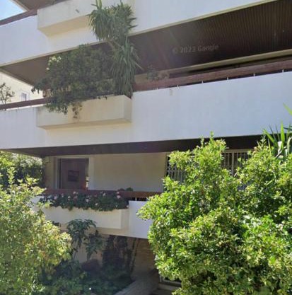 Marnik House