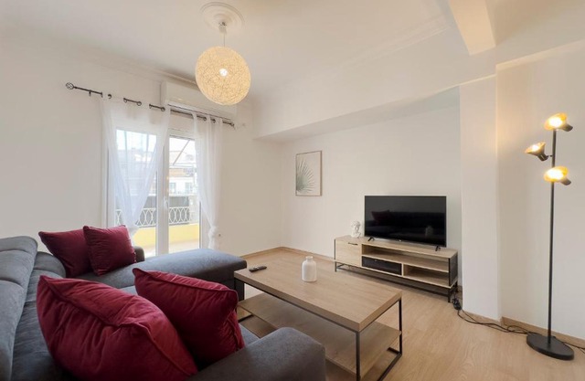Marnis Spacious 105 sqm apt in Athens