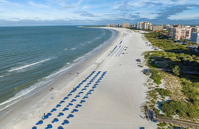 Marriott's Crystal Shores-Family Christmas in Paradise Dec 20-27! 2 Bdrm Villa
