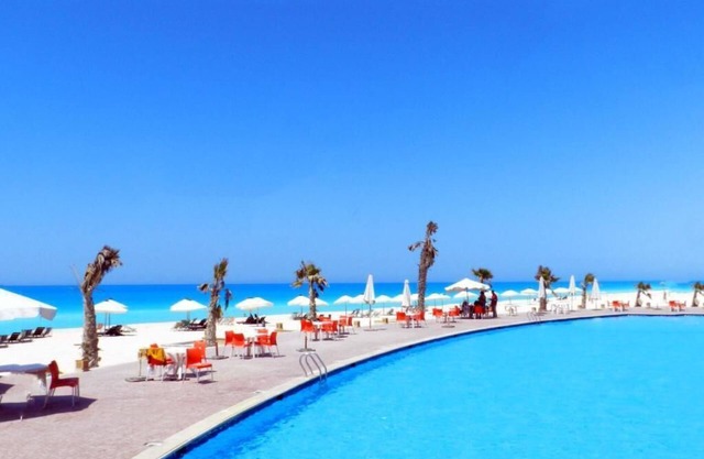 Marseilia Beach 3