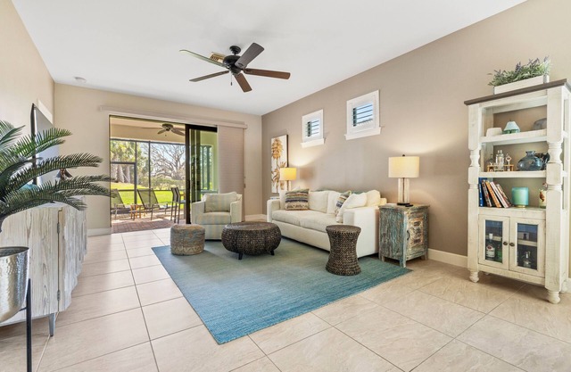 Marshe Point Retreat - 2 Beds, Tennis and Pool by Gulfcoast Holiday Homes!