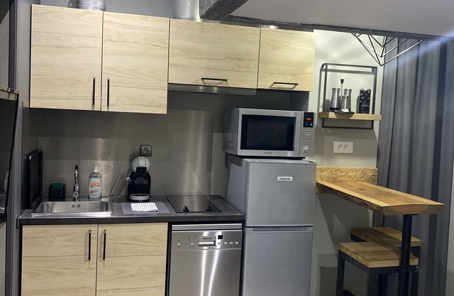 Martigues charming fully-equipped studio