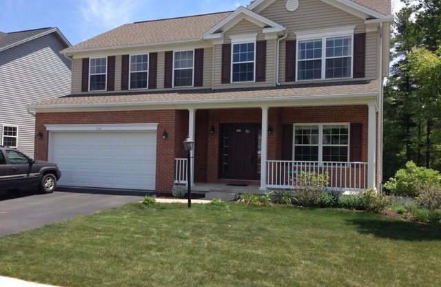 MARVELOUS 5Br 3.5 Bath house - Big Groups! 10min to PSU, Football/Graduation!