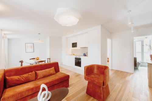 Mary Orange - NO 236 2E - Stylish One-Bedroom Escape