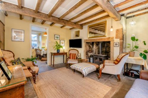 Maryan Cottage