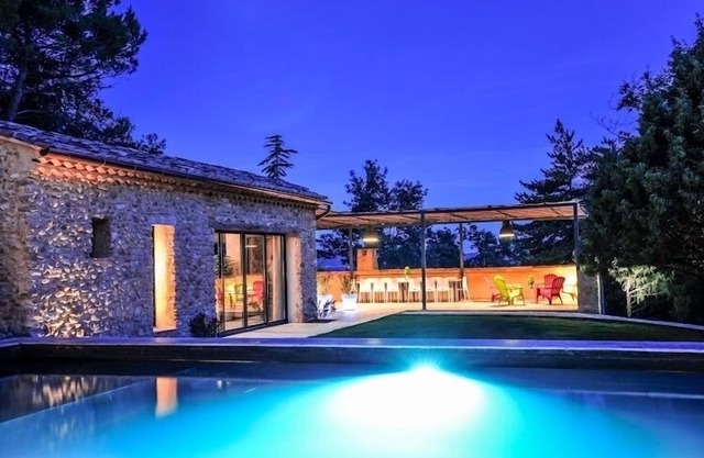 MAS 5* SAINT QUENIN® 26 pers - Heated swimming pool - Jacuzzi -Sauna - Air conditioning