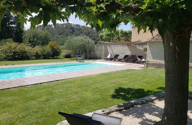 Mas entre Avignon y Saint Remy de Provence Barbentane