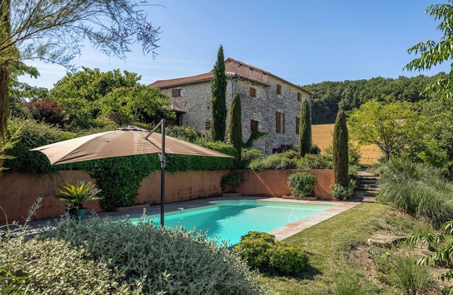 Mas Combefa, a haven of serenity between history and nature.