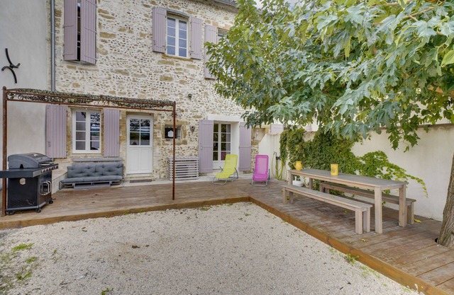 Mas de la Garance para 9 personas con mini piscina.
