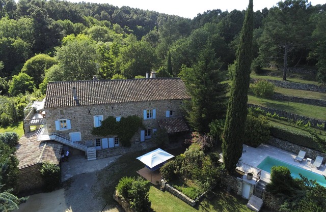 Mas en pierre - swimming pool -Sud Ardèche - 1.4ha