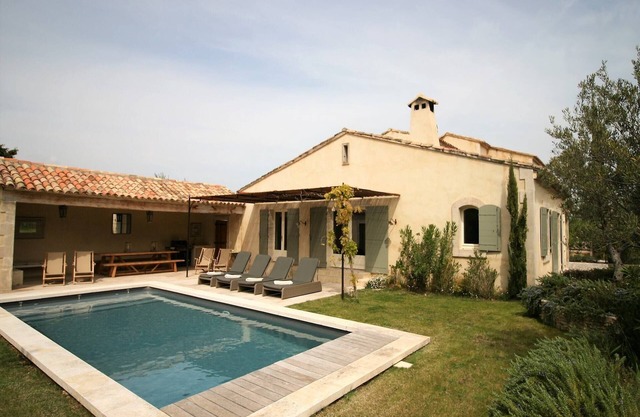 Mas en Eygalières con piscina privada