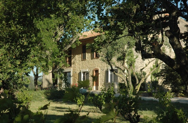 Mas en Provenza rodeada de viñedos. Calma asegurada