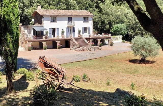 Mas la Solarie in the heart of the Cévennes with private access to the river for 10 people