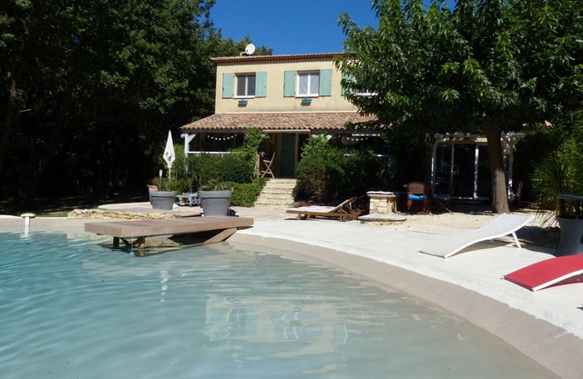 Cortijo de 140m2 para 8 personas, piscina tipo laguna, 2500m2 de terreno arbolado, wifi