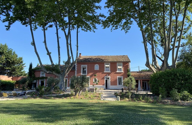Mas Paradis in Mollégès