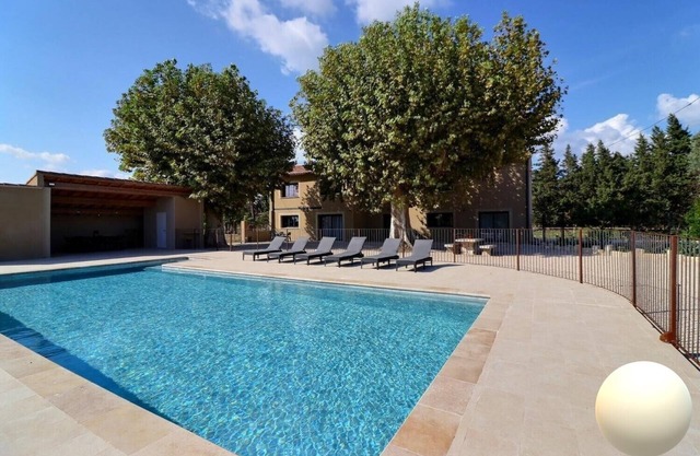 Mas provençal climatisé avec piscine