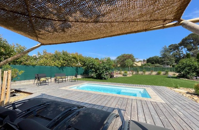 mas provençale jardin piscine