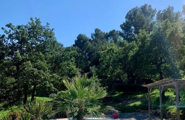Mas, con piscina de 10 000 m2 en el corazón del Haut Var