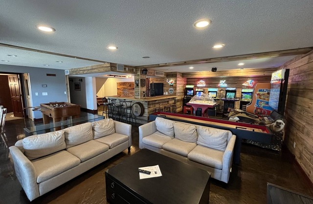 Massive Lakefront Cabin in Pillsbury Forest