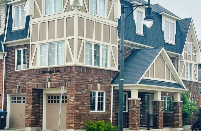 Master-Sweet Room attached Washroom in Brampton