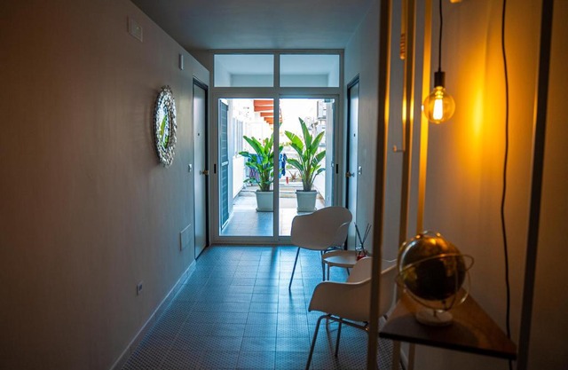 MATE' APARTMENTS - FREE WIFI & AIR CONDITIONAL - Molfetta, Puglia, Italy