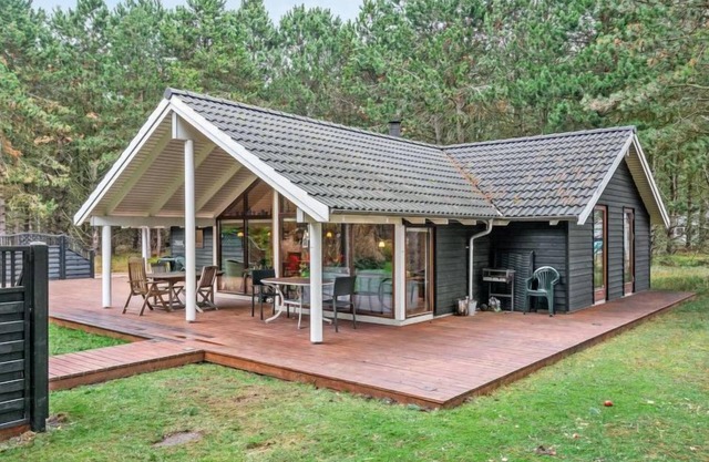 "Matine" - 800m from the sea by Interhome