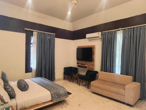 mattoshree Hotel