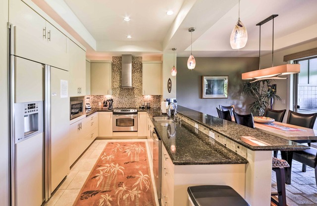 Mauna Lani Resort Condo: 10-min Walk to Beach!