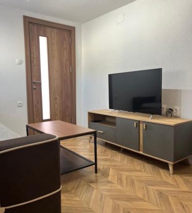 Mavrovo Square One Bedroom APARTMENT