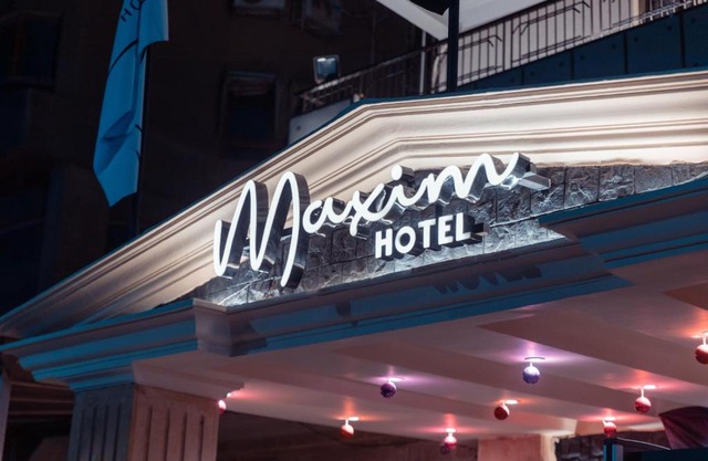 Maxim Hotel