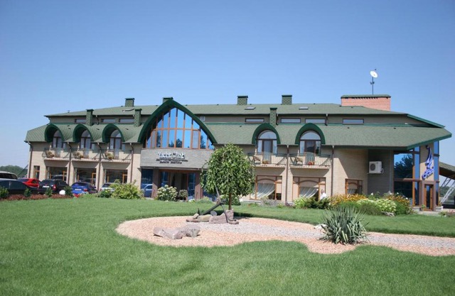 Maxmarine Yacht Club Hotel